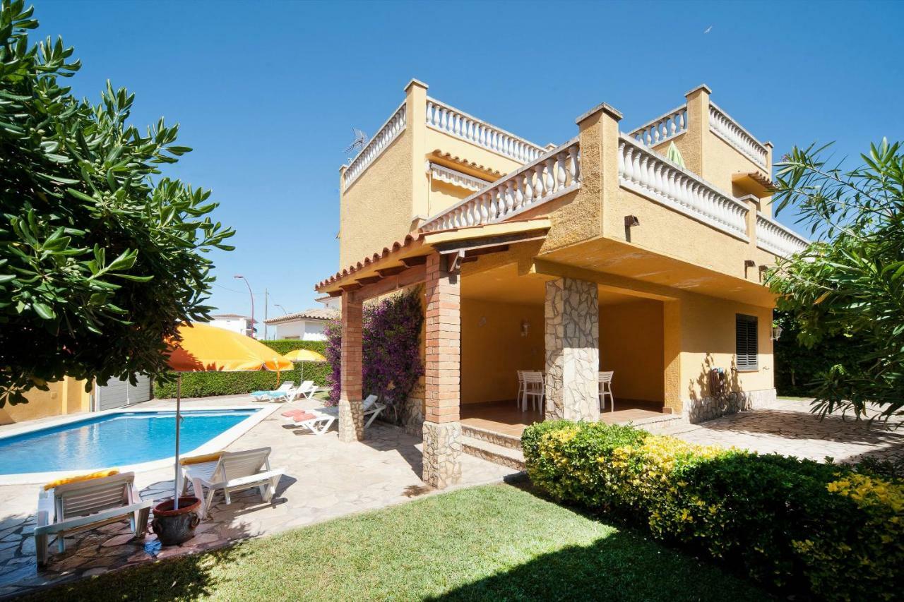 La Marinada Villa L' Escala Luaran gambar